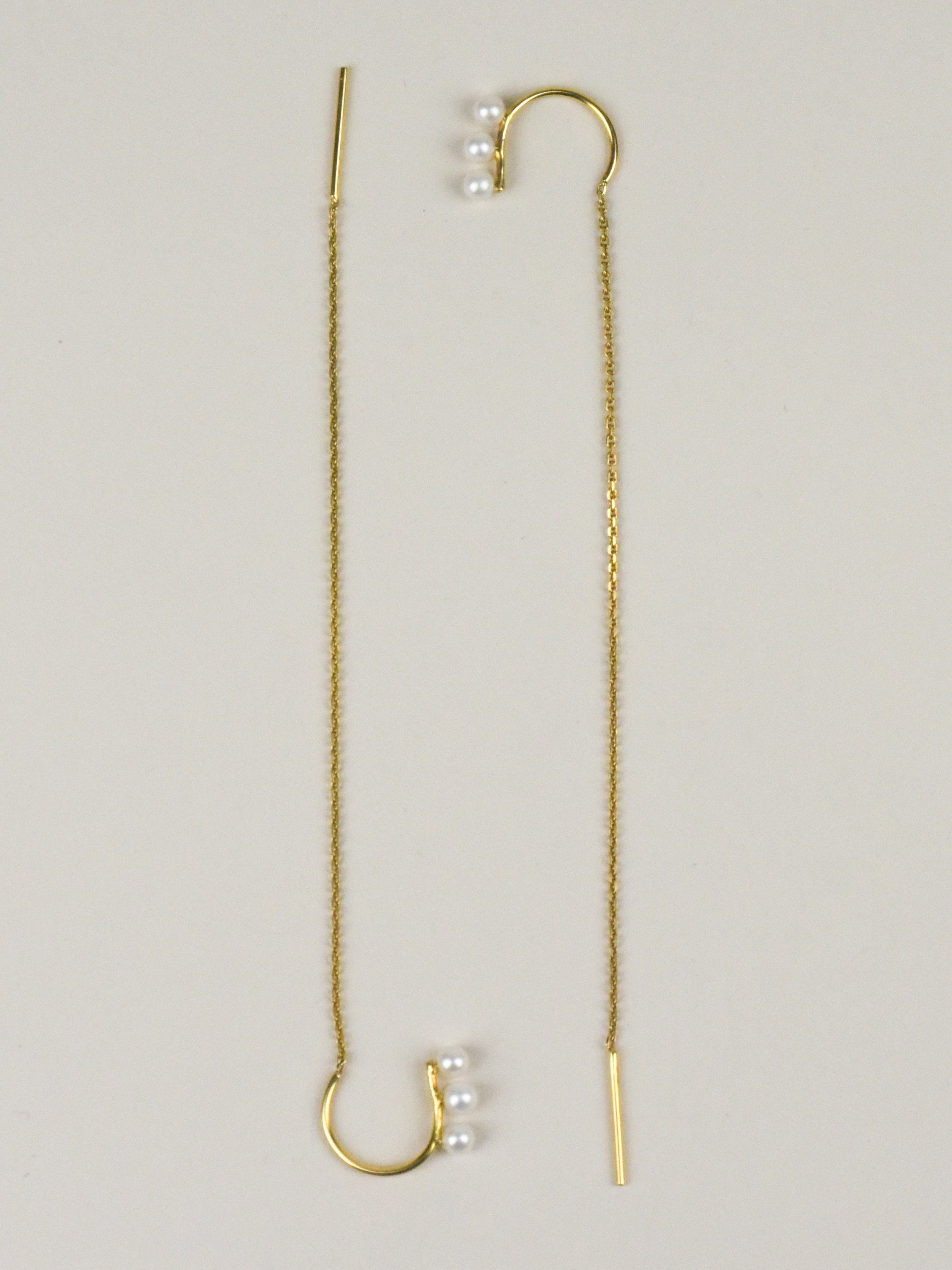 Chain pearl earrings