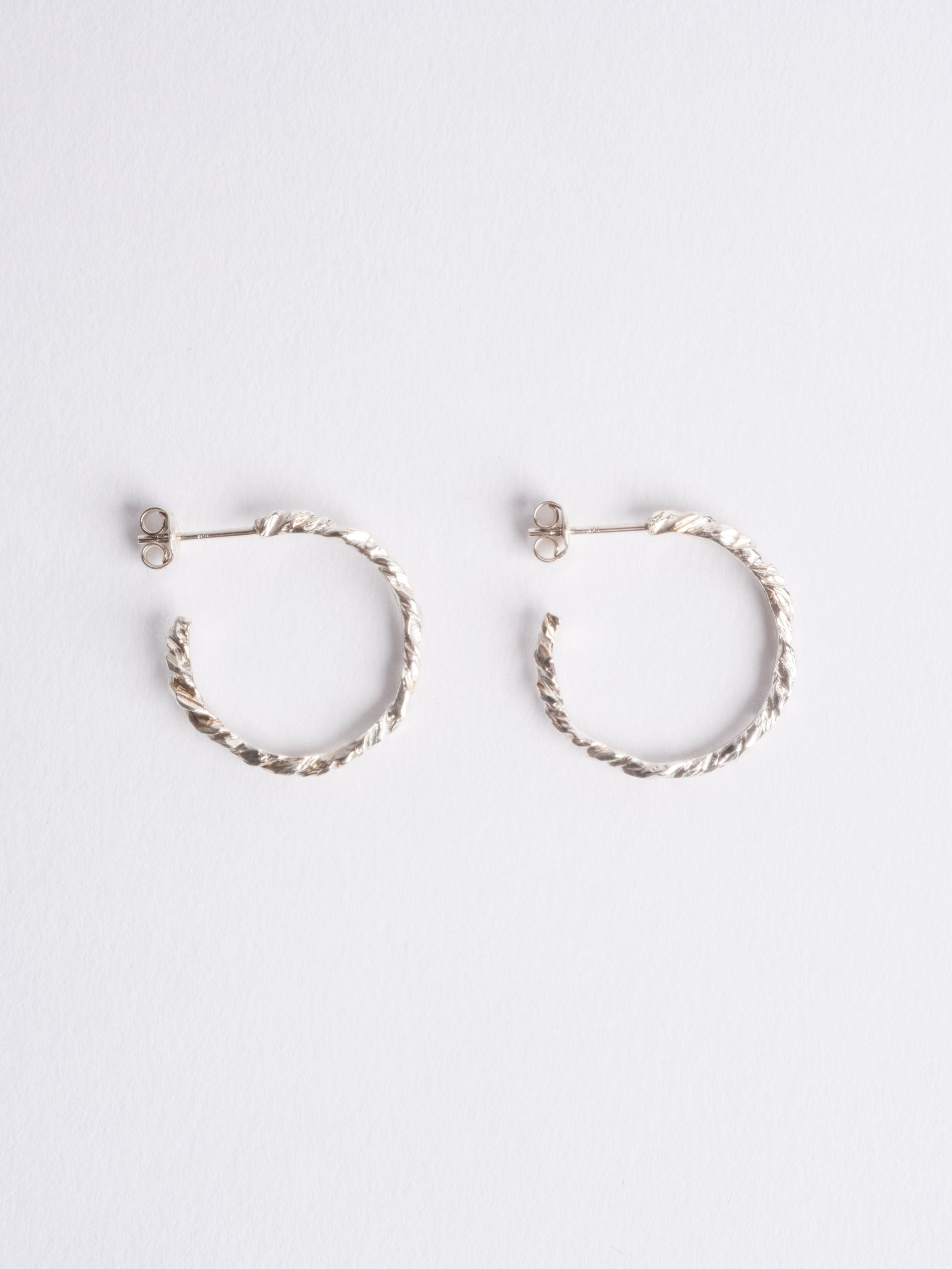 Gi round earrings