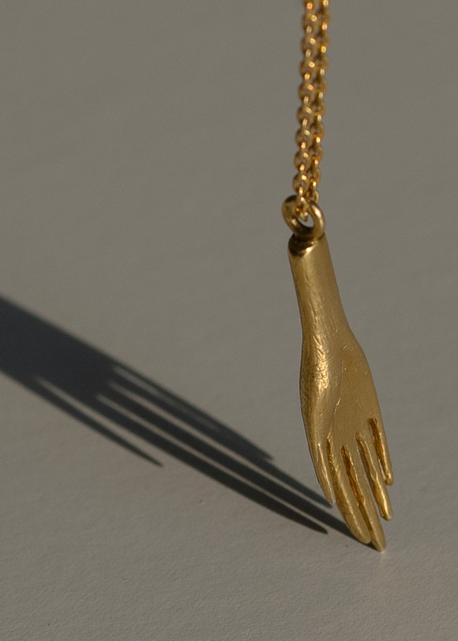 Hand necklace