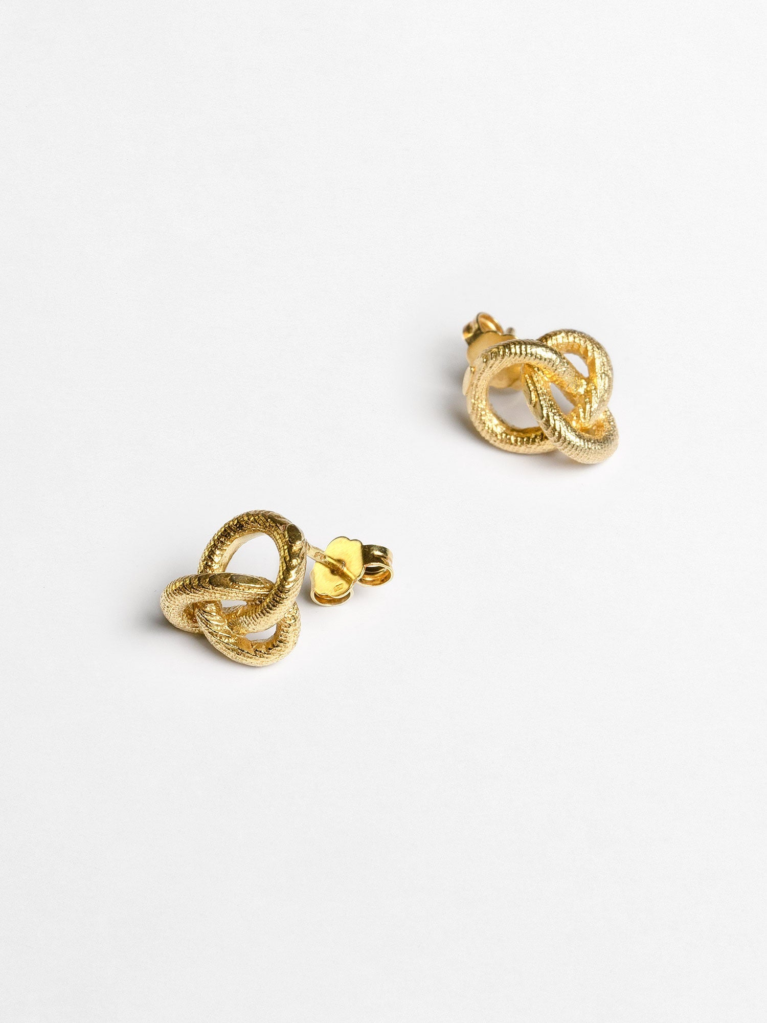 Knot earrings