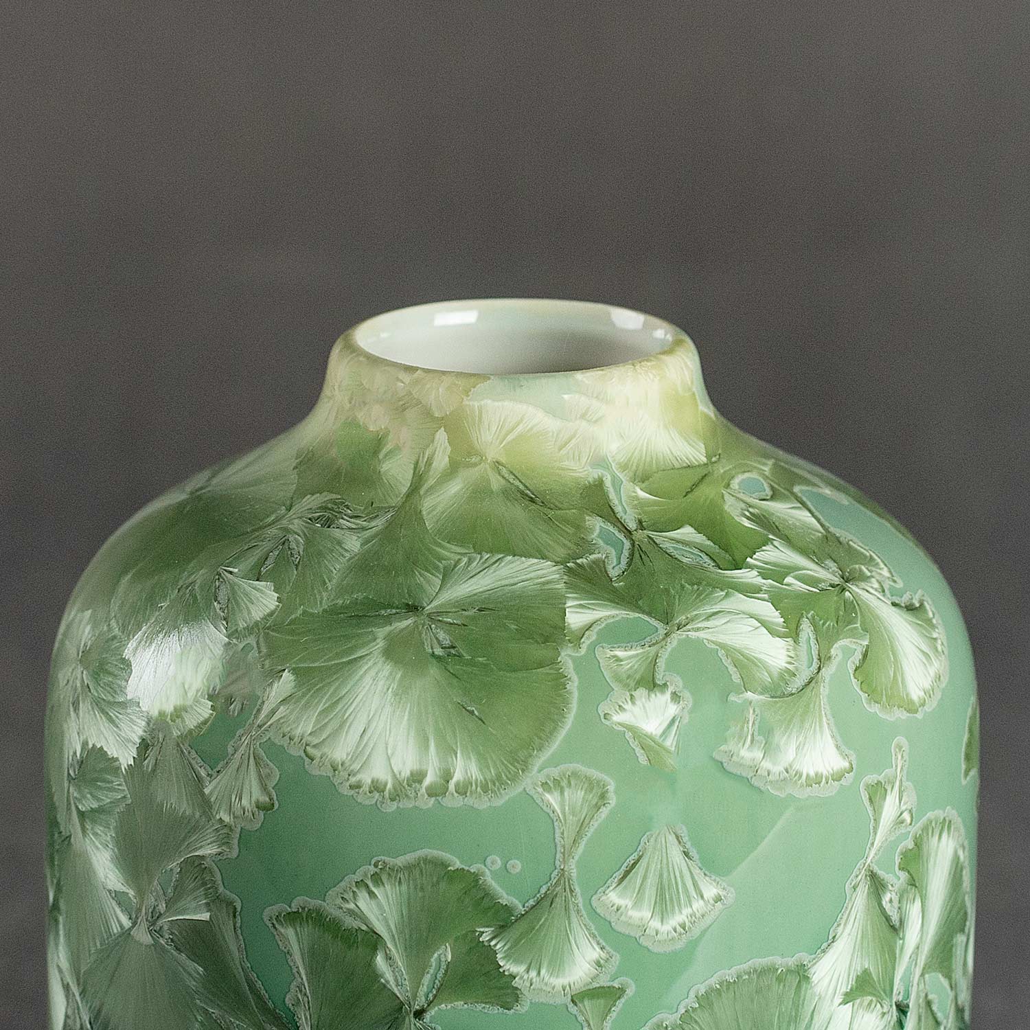 Crystalline I vase green