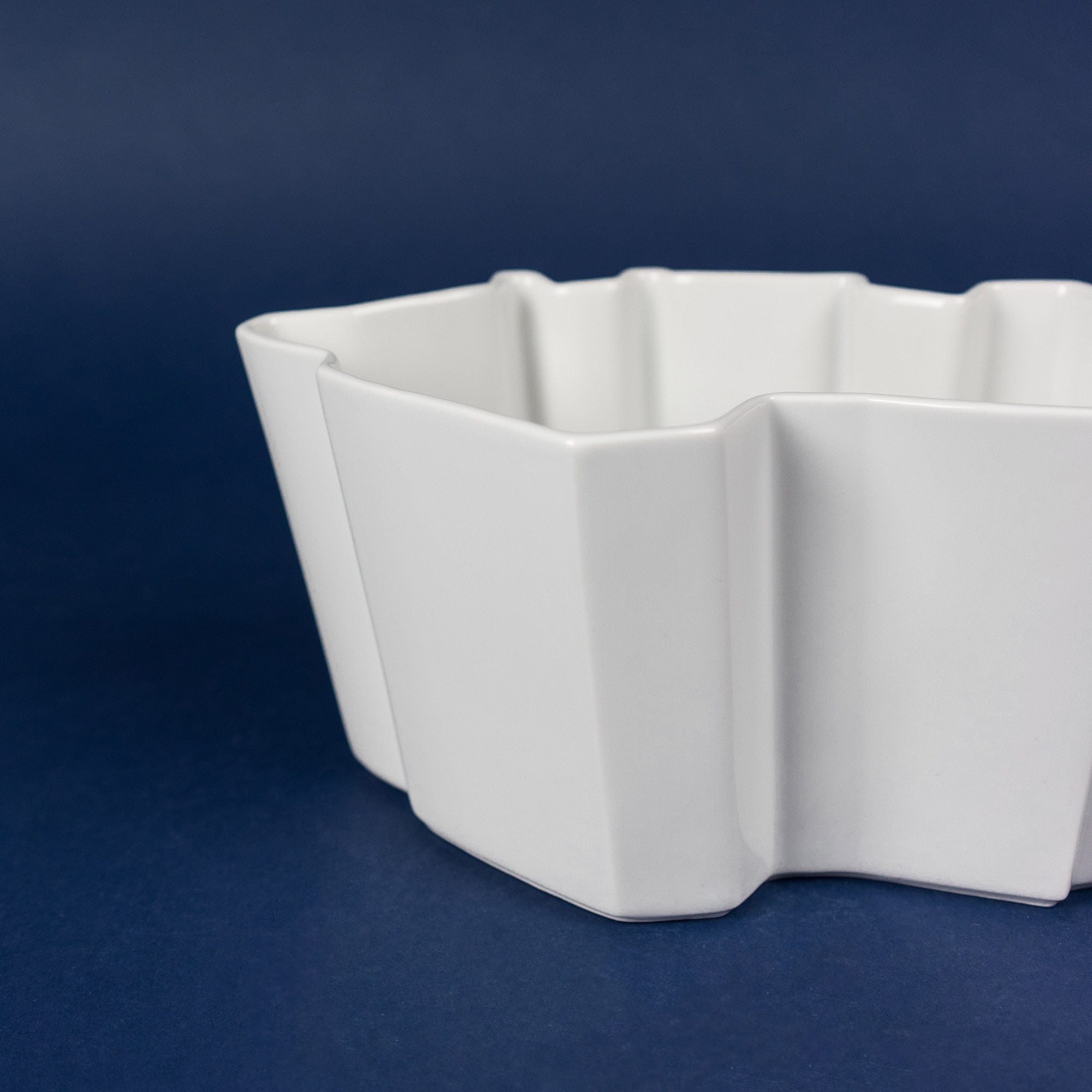 Republic bowl