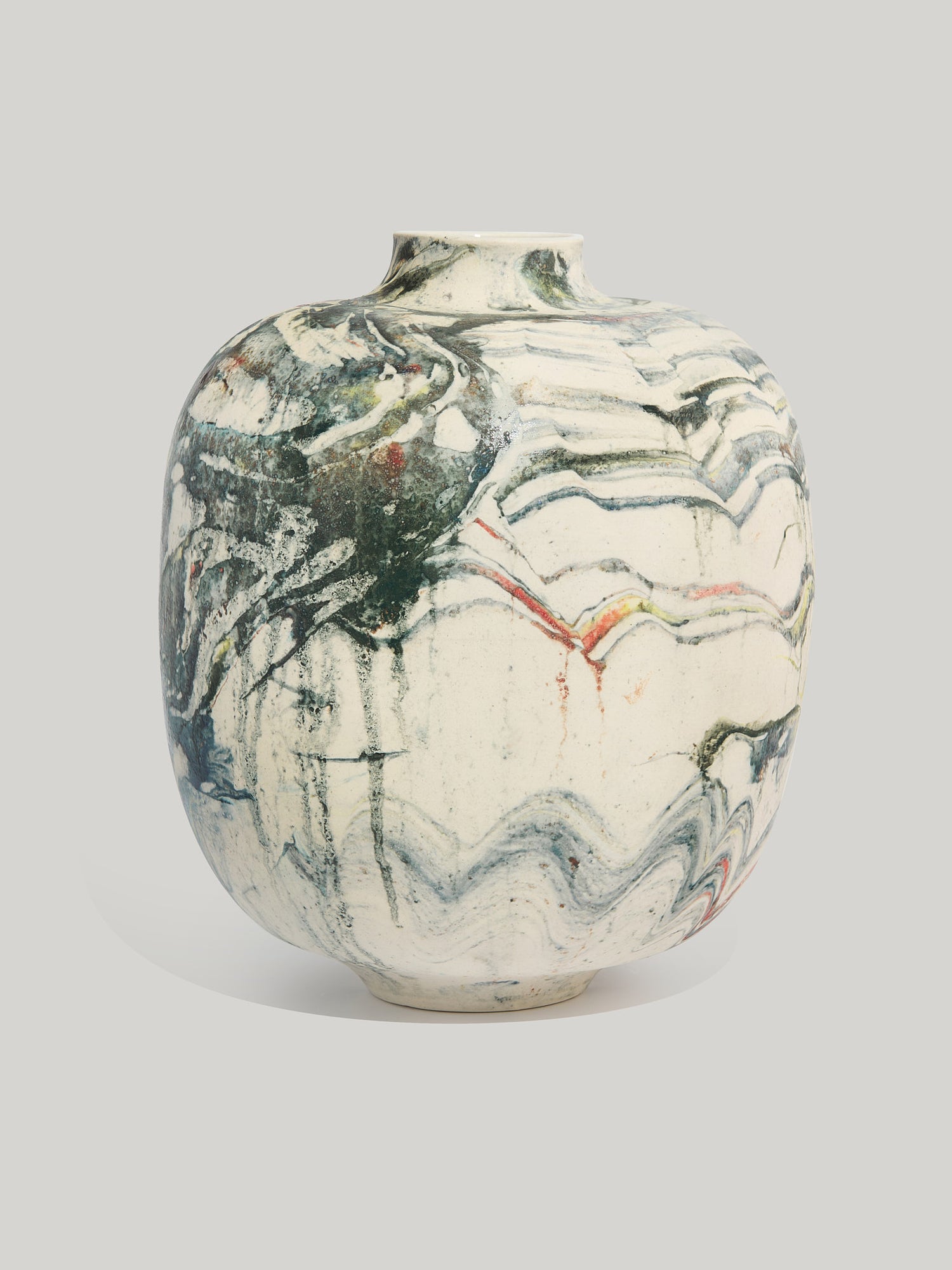 Marble vase small 2