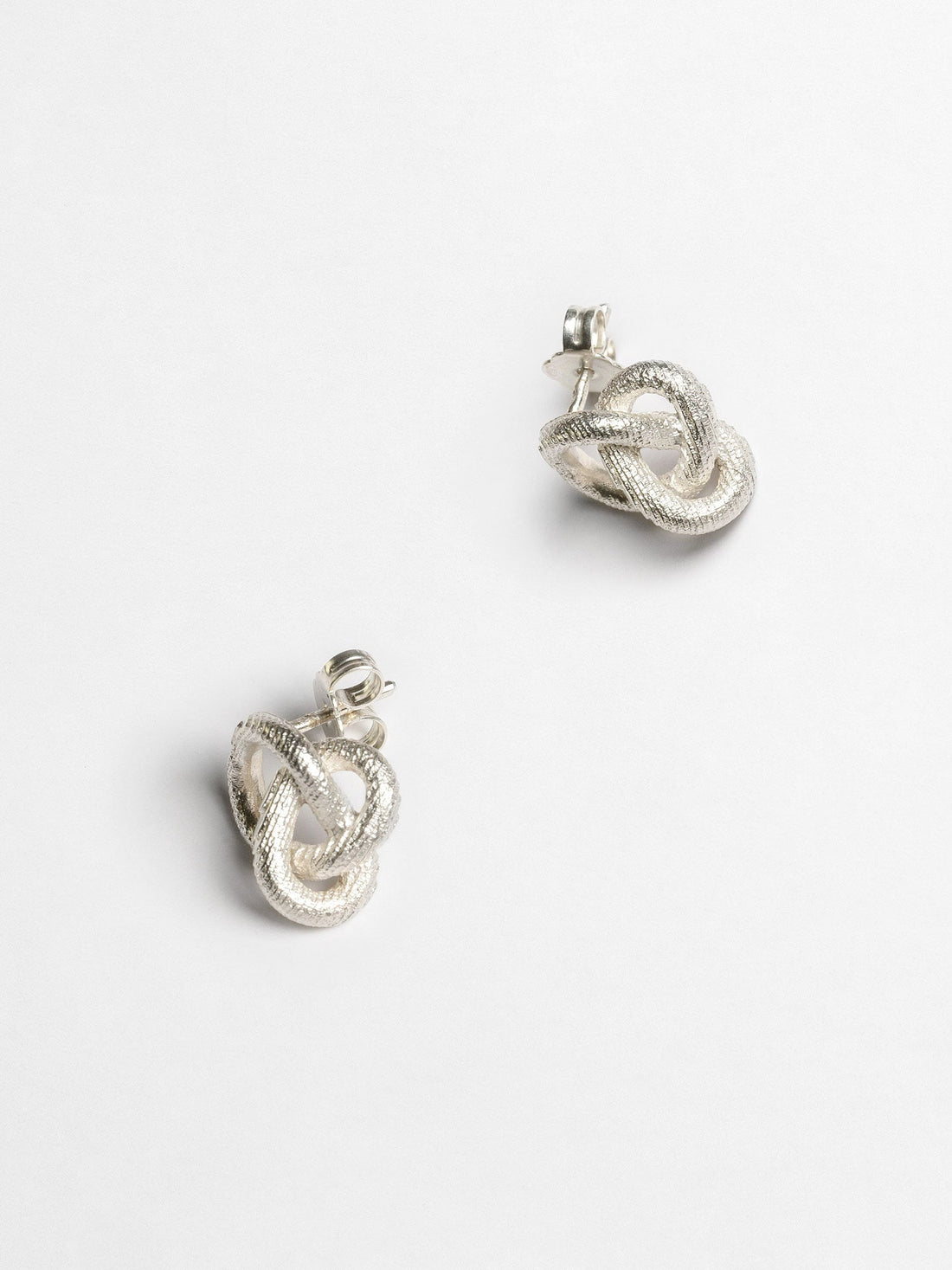 Knot earrings