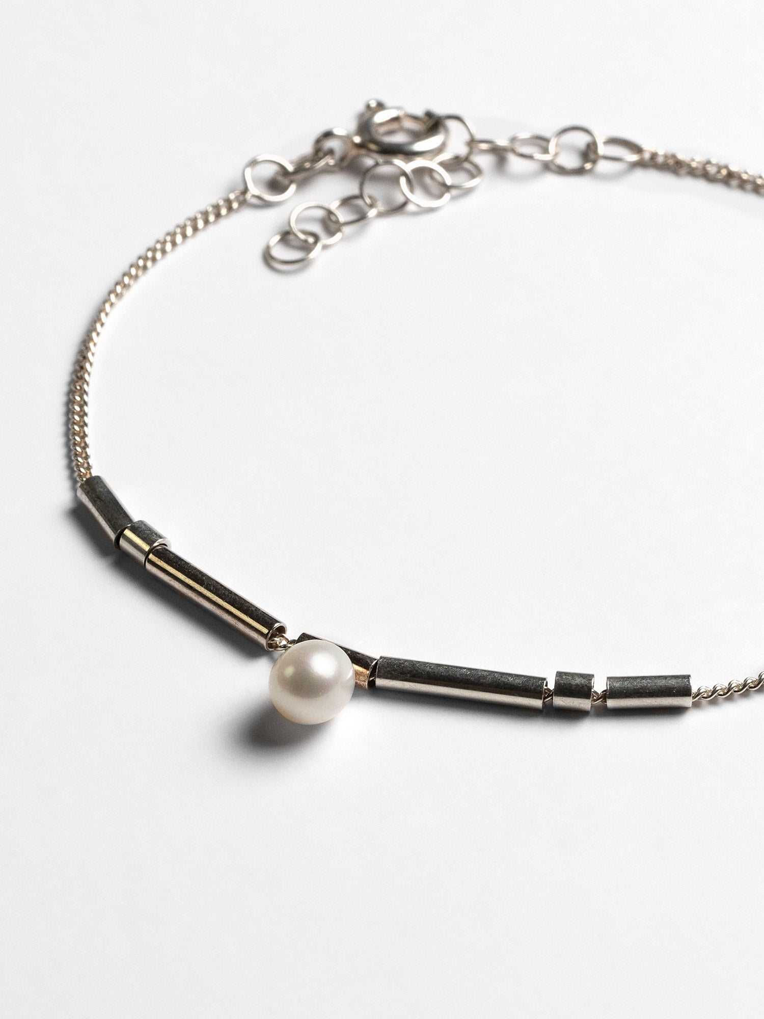 Pearl bracelet