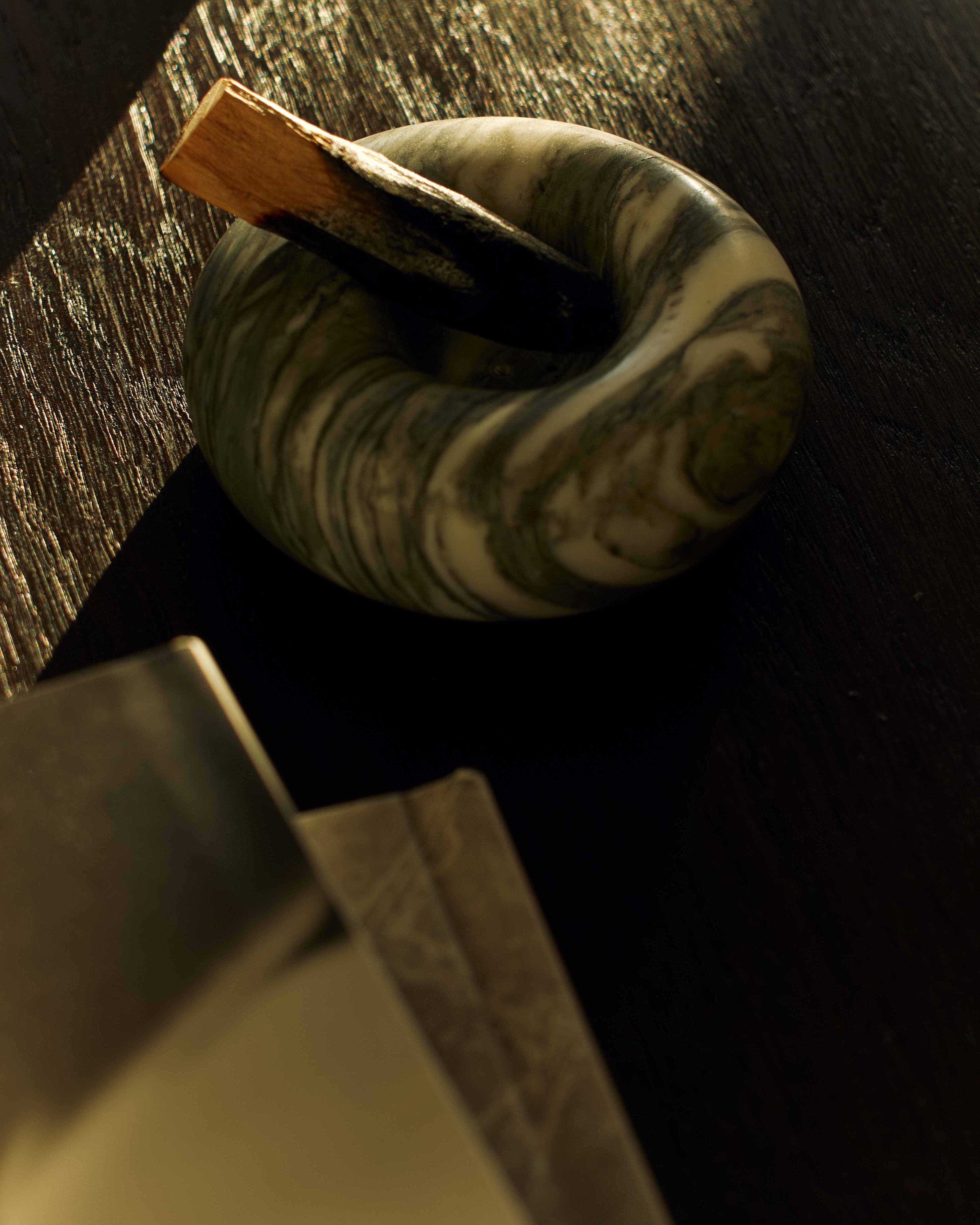 Clair incense holder